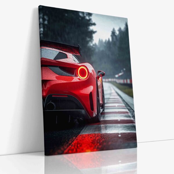 Boční pohled zachycující dokonalý profil a aerodynamické křivky Ferrari na závodním okruhu